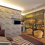 District 7 Apartments